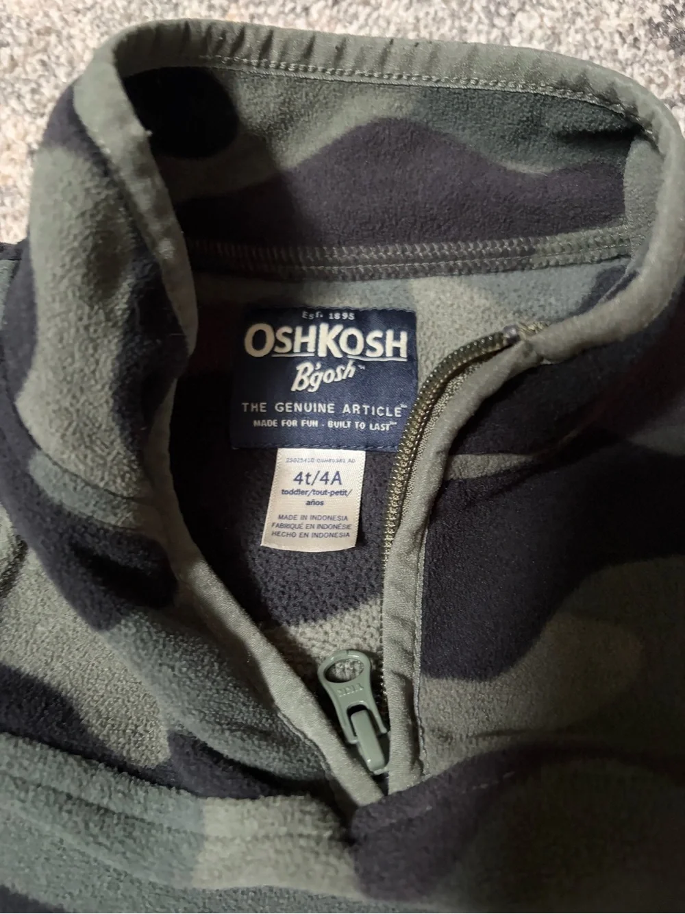 OshKosh B'gosh Green & Black Camo Pullover